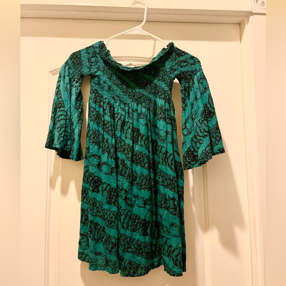 Kahulale’a Off The Shoulders Short Dress